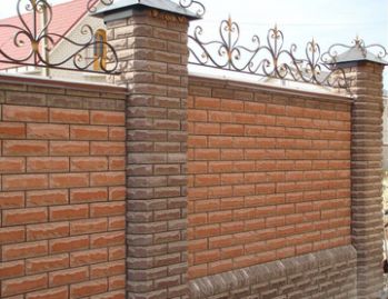 Как построить кирпичный забор на даче