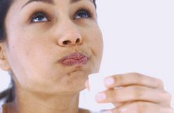 Как лечить воспаления в полости рта и десен